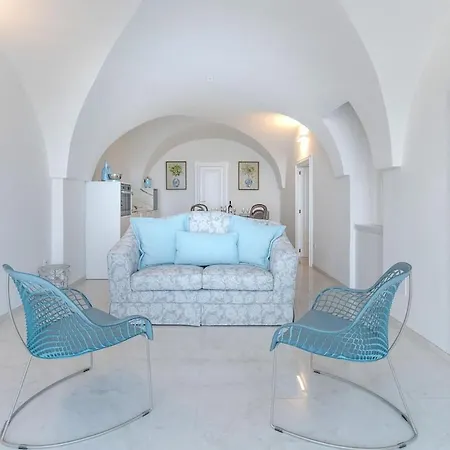 Villa Augusta Sea View, By Raro *