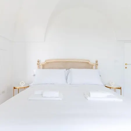 Villa Augusta Sea View, By Raro Ostuni